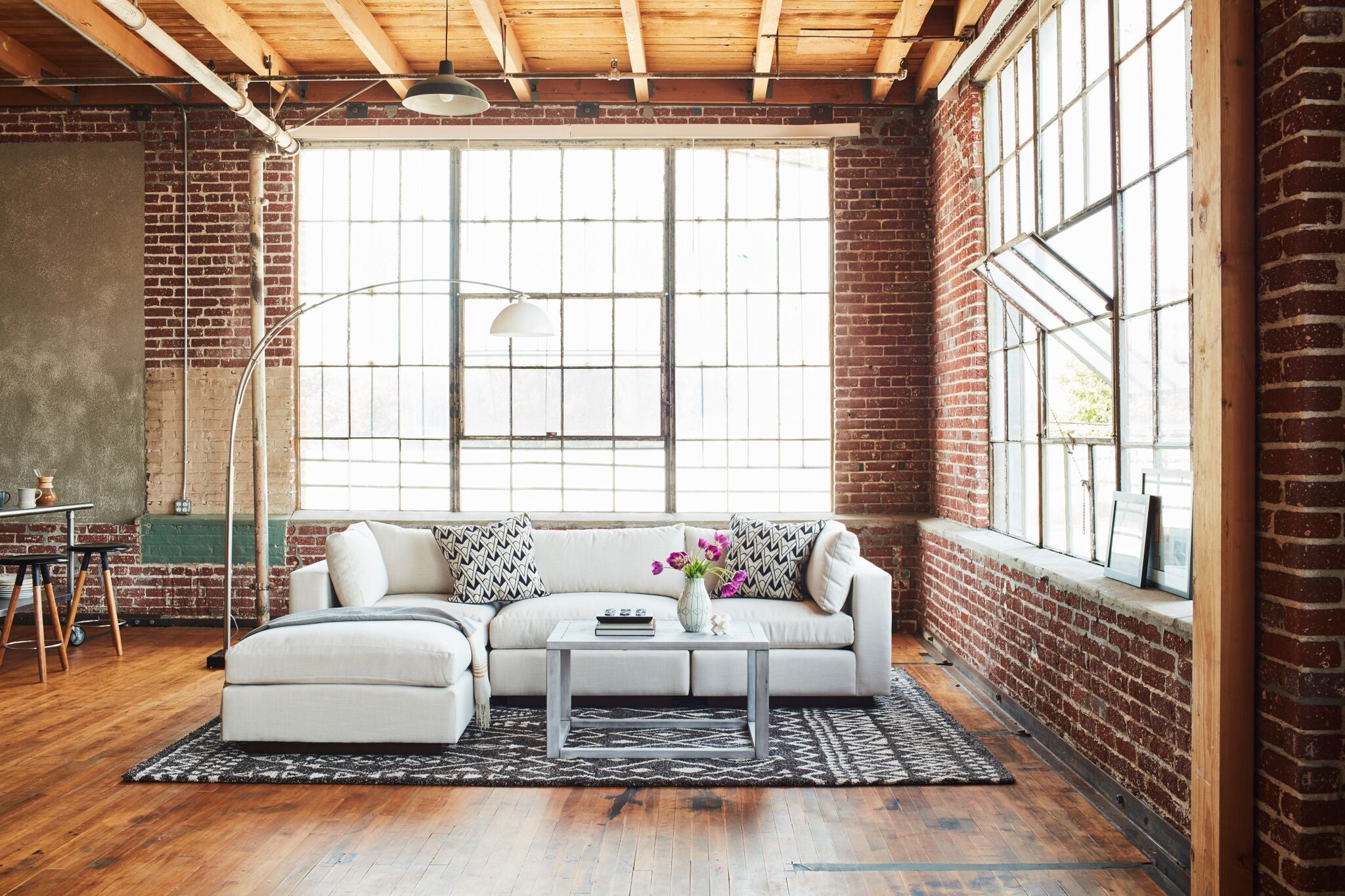 Modular Sofas and Sectionals